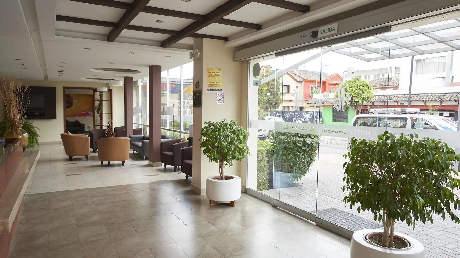 Embassy Quito Hotel
