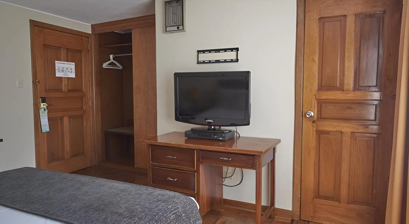 Embassy Quito Hotel