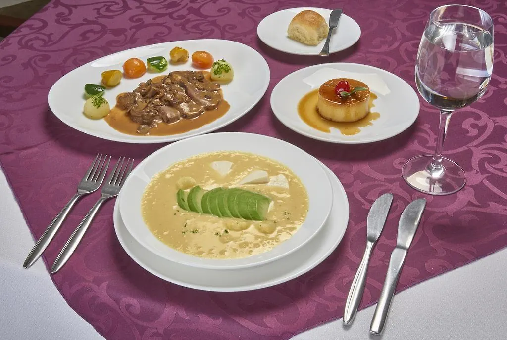 ****  Embassy Quito Hotel Equador