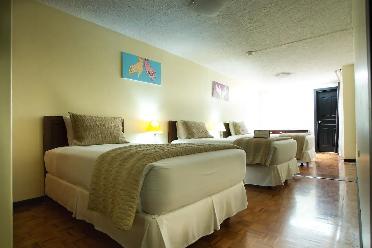 Embassy Quito Hotel 4*,  Ecuador