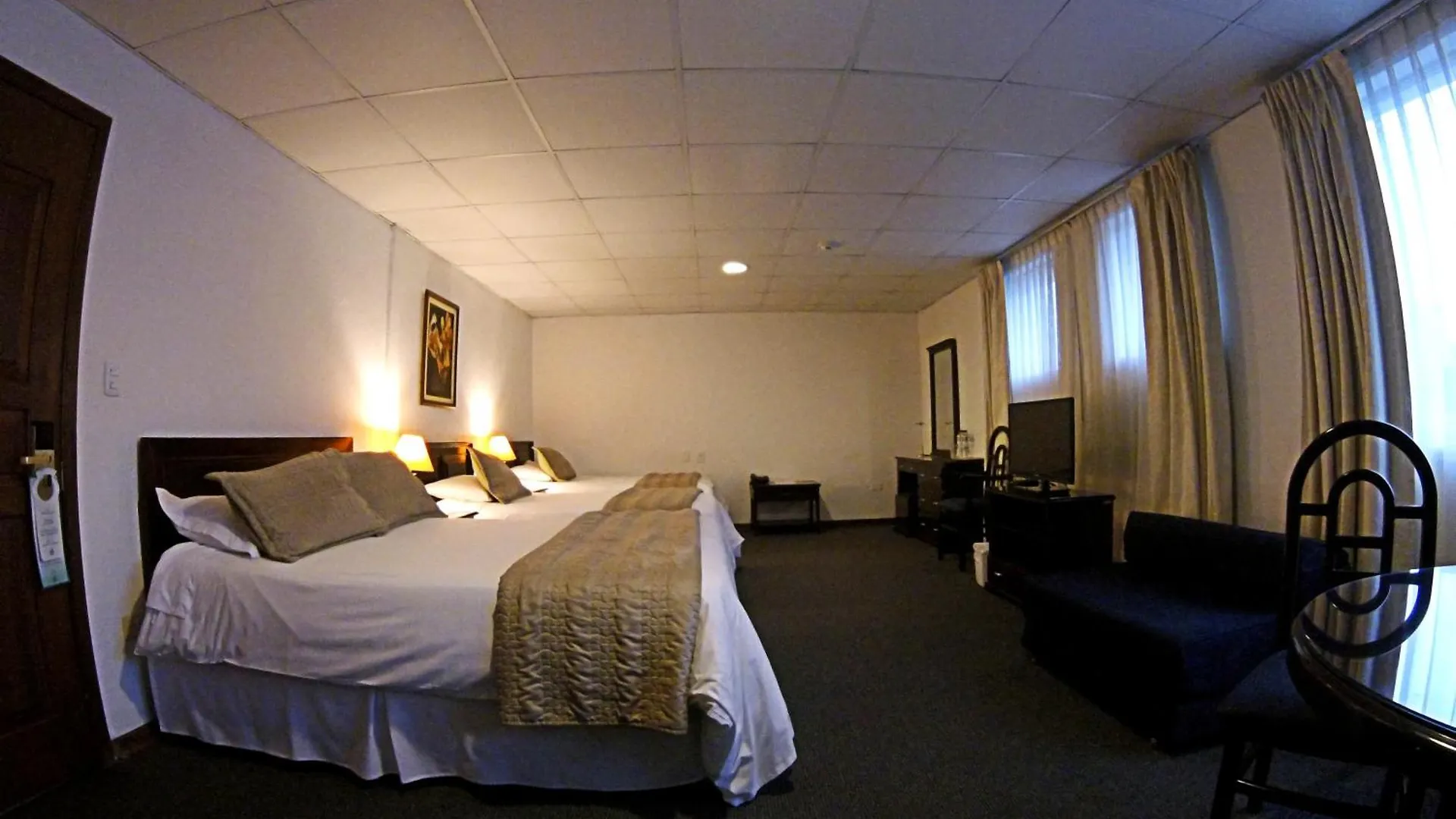 Embassy Quito Hotel