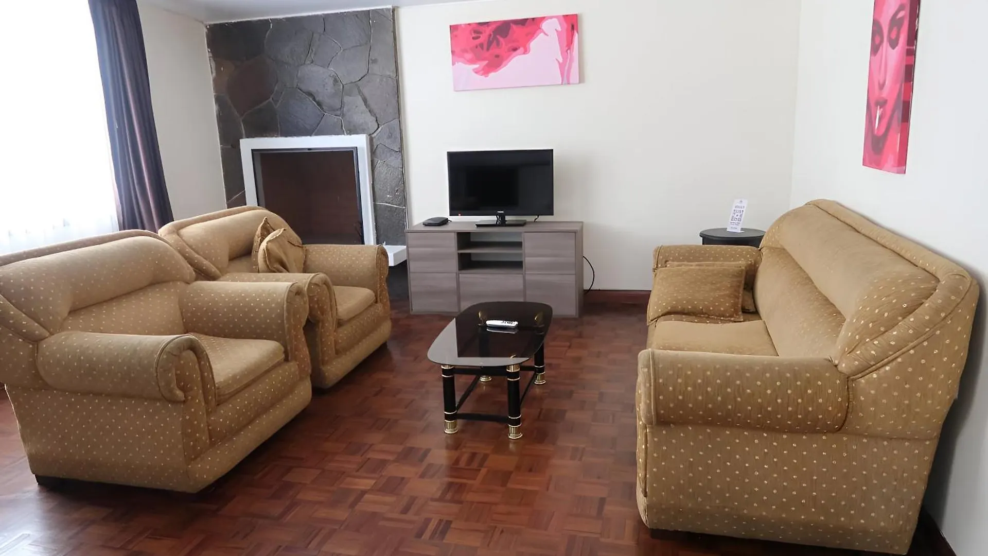 Embassy Quito Hotel 4*,
